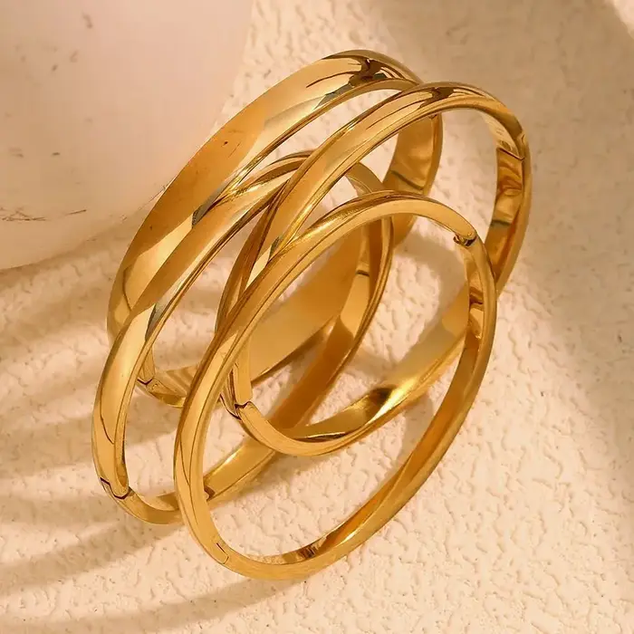 E.B.belle – bracelets de forme ovale