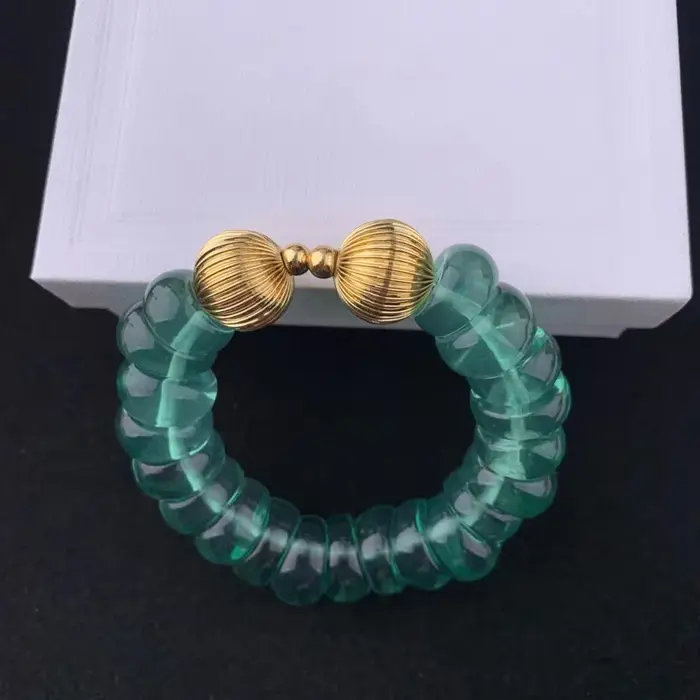 Bracelet en résine verte KNRIQUEN à la mode pour femmes, cadeau idéal pour occasions spéciales, tempérament avancé