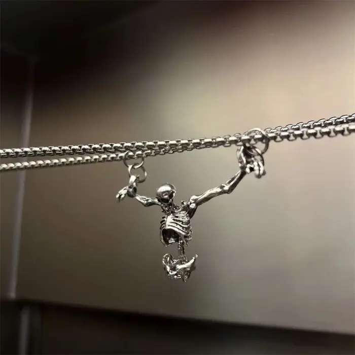 Collier crâne Punk, pendentif crâne de captivité