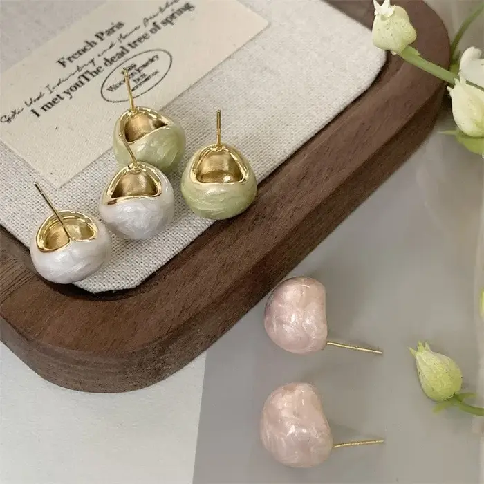 Boucles d'oreilles en forme de C simples et polyvalentes pour femmes
