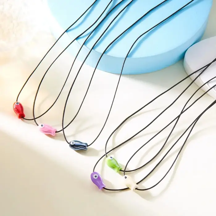 Collier de poisson en céramique coloré pour femmes et hommes