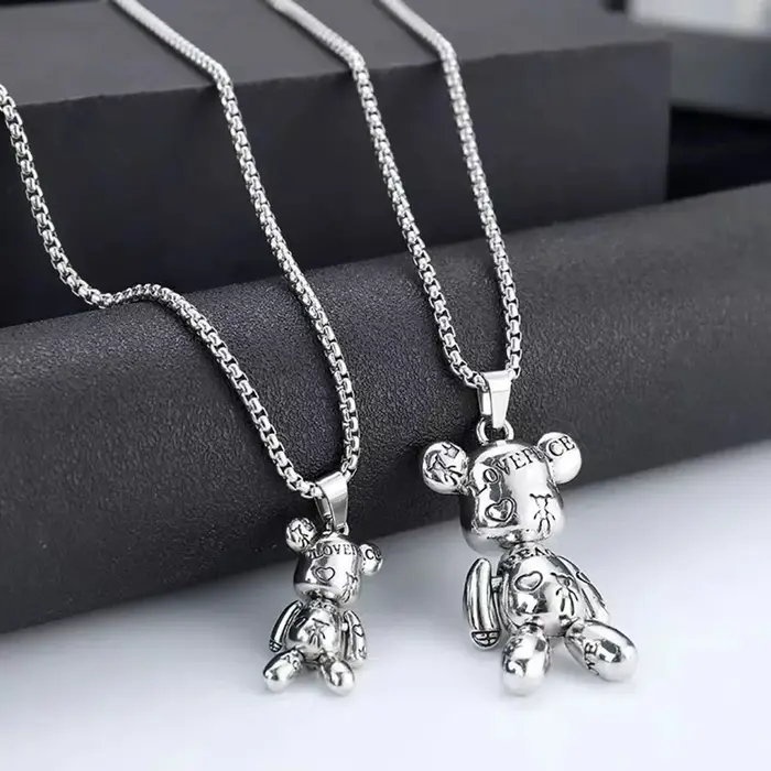 Collier pendentif ours en peluche personnalisé avec lettre