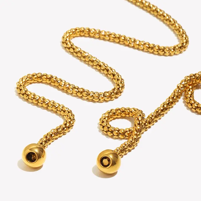 Collier de Perles Carrées Multicouches Créatives en Or Plaqué et Acier Inoxydable pour Fêtes et Occasions Spéciales pour Femmes