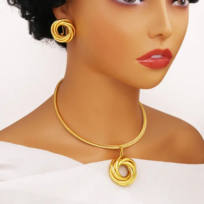 Ensemble de bijoux plaqués or et rhodium pour femmes, colliers et boucles d'oreilles modernes pour soirées et occasions spéciales