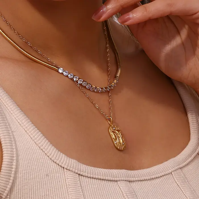 E.B.belle – pendentif carré en acier inoxydable pour femmes