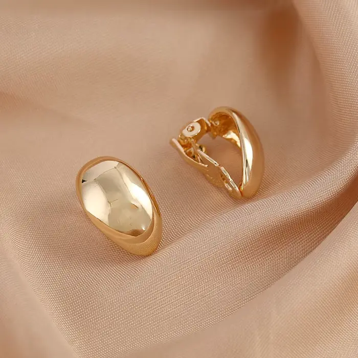 Boucles d'oreilles à Clip minimalistes en métal brillant ovale Vintage doré, Clips d'oreille mignons