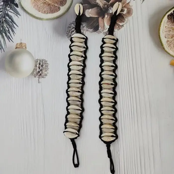 Bracelet Tissé en Perles de Coquillage pour Femmes et Hommes Classique Bracelet d'Identification Corde Tissée à la Main Occasions Spéciales Polyvalent