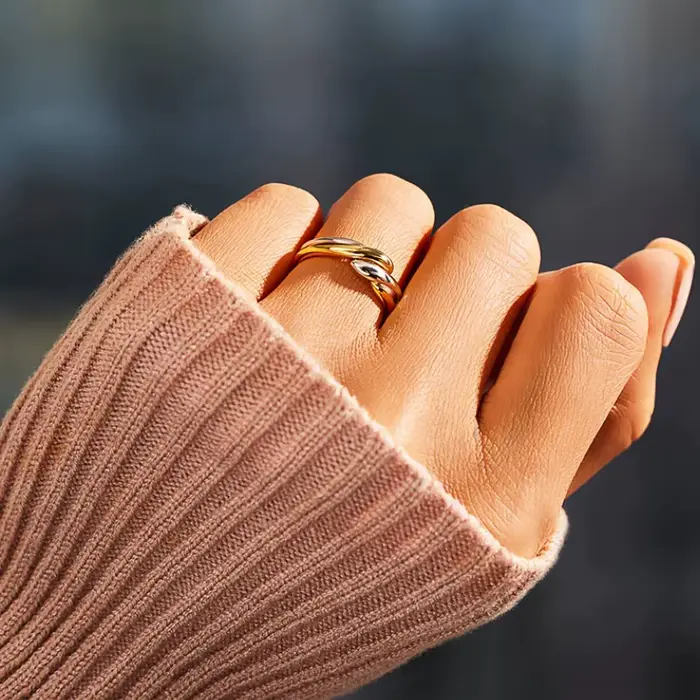 Huitan – bague torsadée bicolore pour femmes, bague en métal, mode moderne, usage quotidien, accessoires polyvalents, bijoux