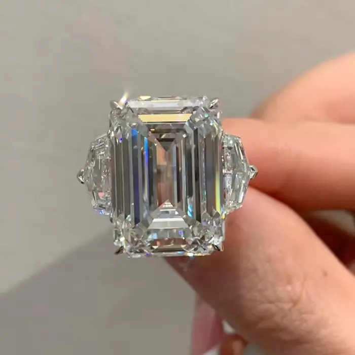 Bague de mariage luxueuse en or 14 carats avec diamant cultivé en laboratoire EF/VS VVS, taille émeraude de 15 ct, 3 pierres, certifié IGI