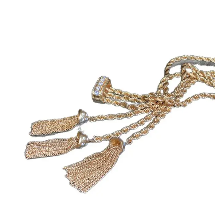 Collier à pampilles élégant et tendance en or uni