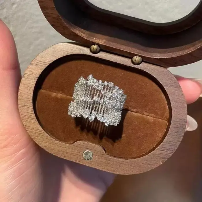 Bague élégante en dentelle de luxe à strass étincelants, bijou de charme pour banquets et fêtes, cad