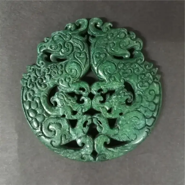 Pendentif en pierre semi-précieuse verte pour collier
