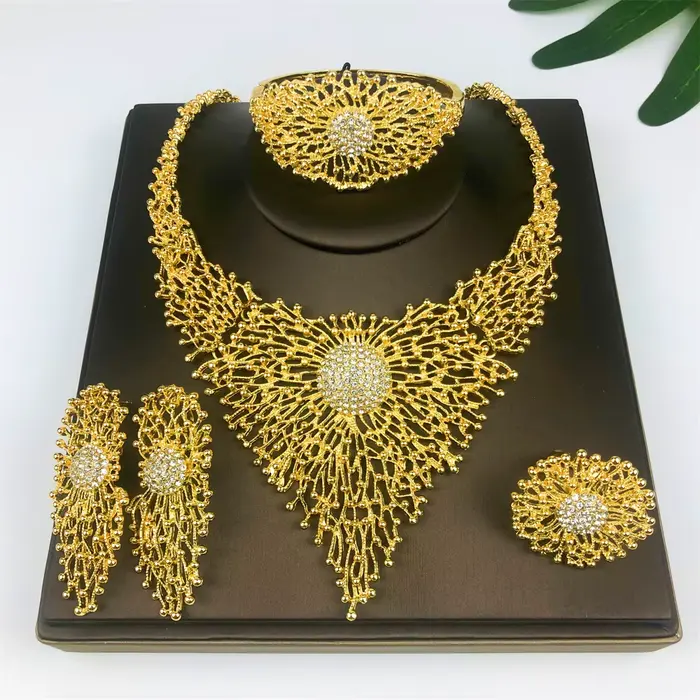 Ensembles de bijoux plaqués or 18 carats pour femmes, collier design de luxe, boucles d'oreilles, br