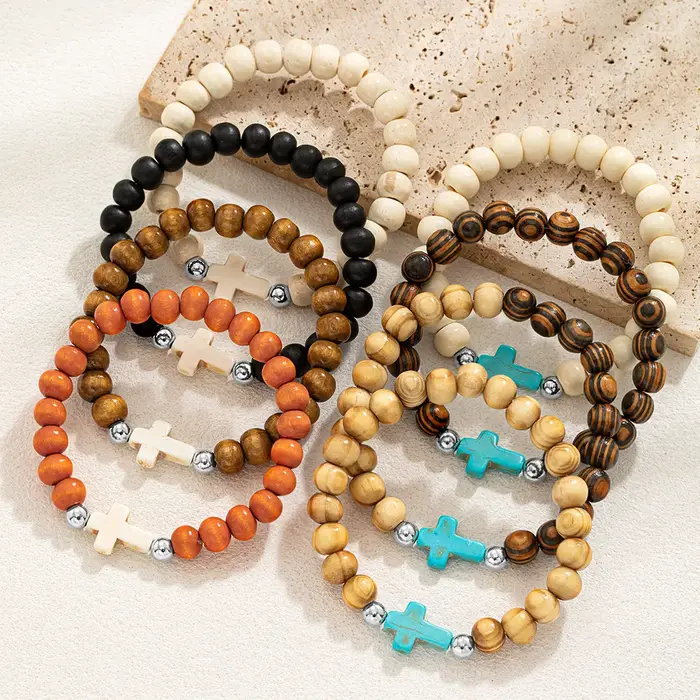 8 bracelets en perles de bois colorées à motifs