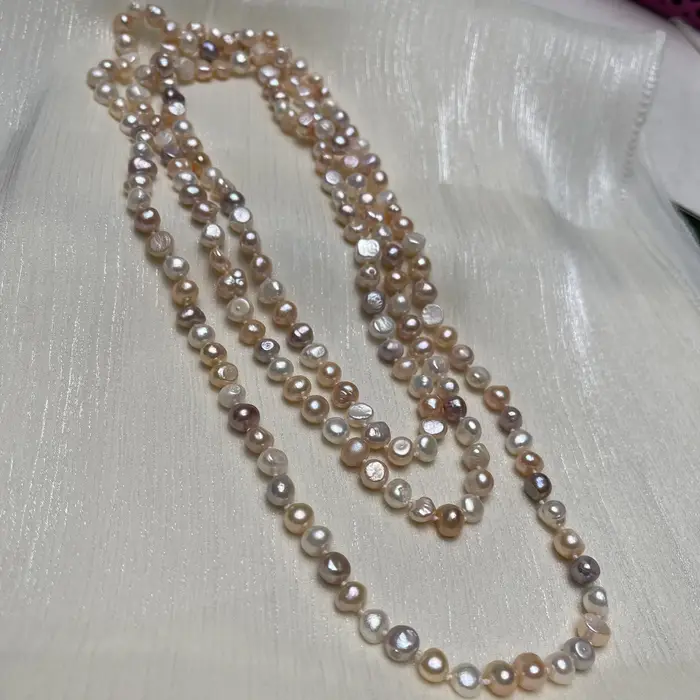 Collier de perles baroques d'eau douce naturelles