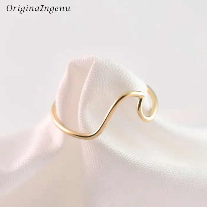 Bague en forme de vague de mer remplie d'or 14 carats pour femme
