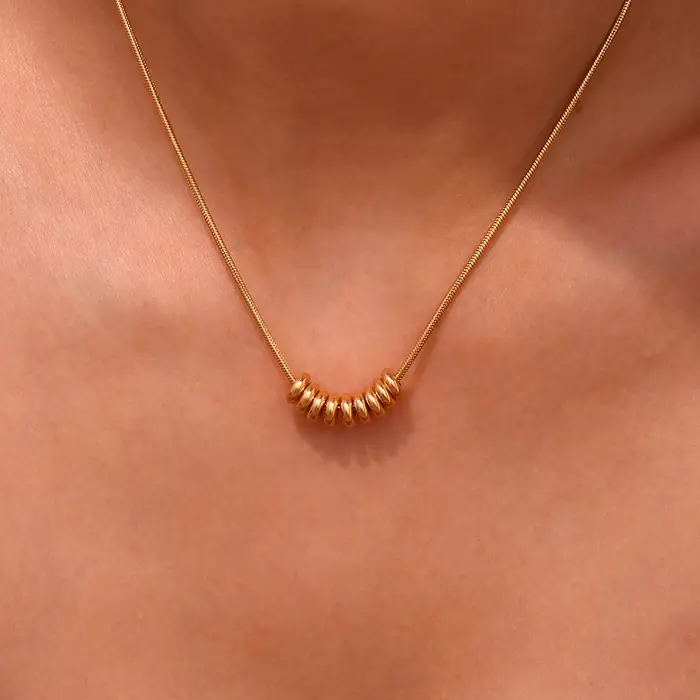 La.Muses – joli collier avec pendentif en forme de haricots