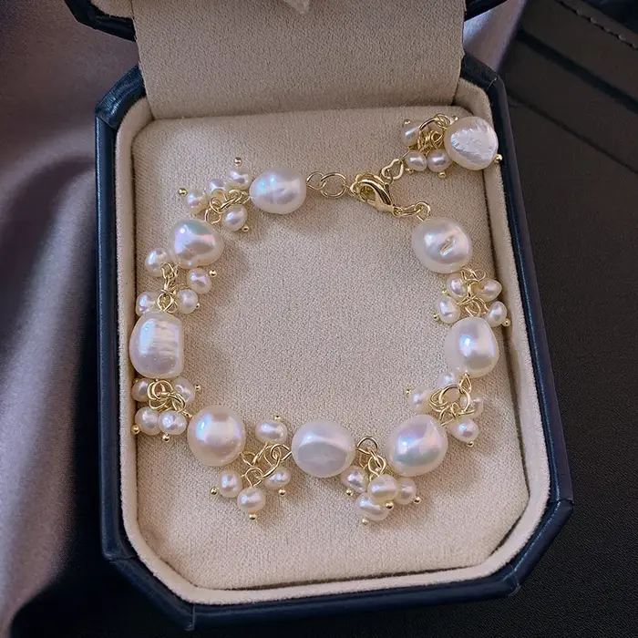 Bracelet de charme pour femme en or 14 carats avec perles d'eau douce baroques 100 % naturelles, acc