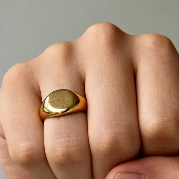 Bague Signet Robuste Bijou Rustique Élégant Pour Hommes Femmes Occasions Spéciales Polyvalence Durabilité Acier Inoxydable Doré