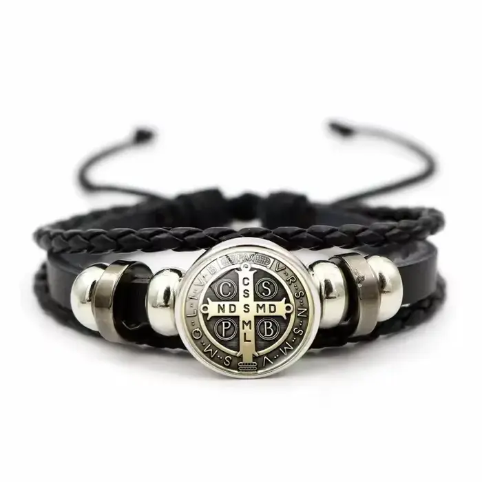 Bracelet médaillon Saint benoît