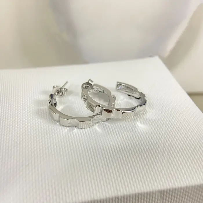 Nouvelles boucles d'oreilles à motif diamant brillant tendance, bijoux exquis pour femmes, cadeau id