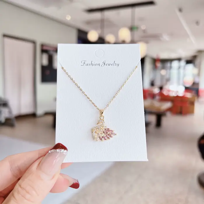 Collier pendentif cygne en cuivre incrusté de zircon, un cadeau de vacances doux et romantique pour 