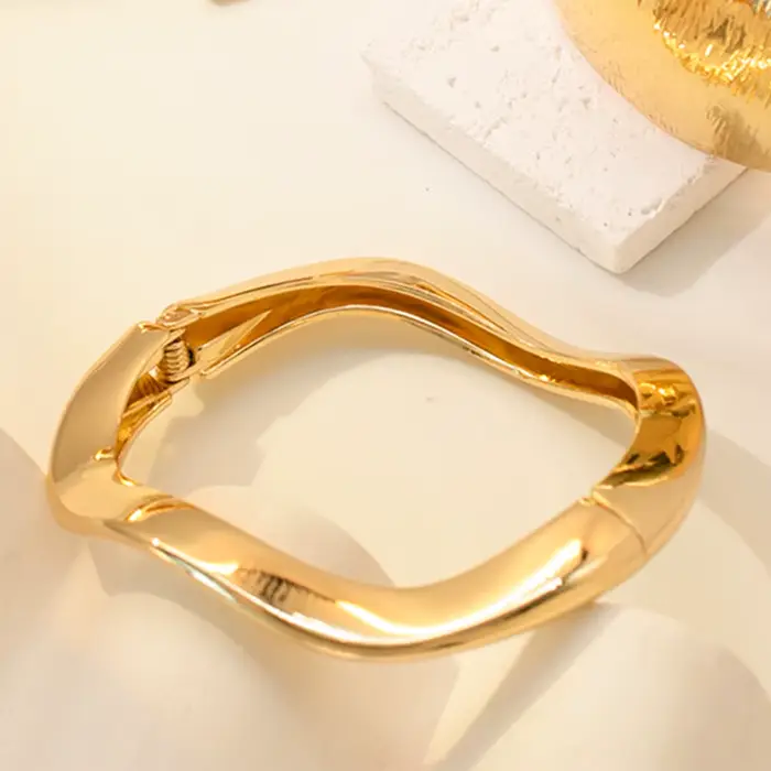 GZJPEI Ensemble de bracelets ouverts en or massif plaqué, style minimaliste, poli, géométrique, bijo
