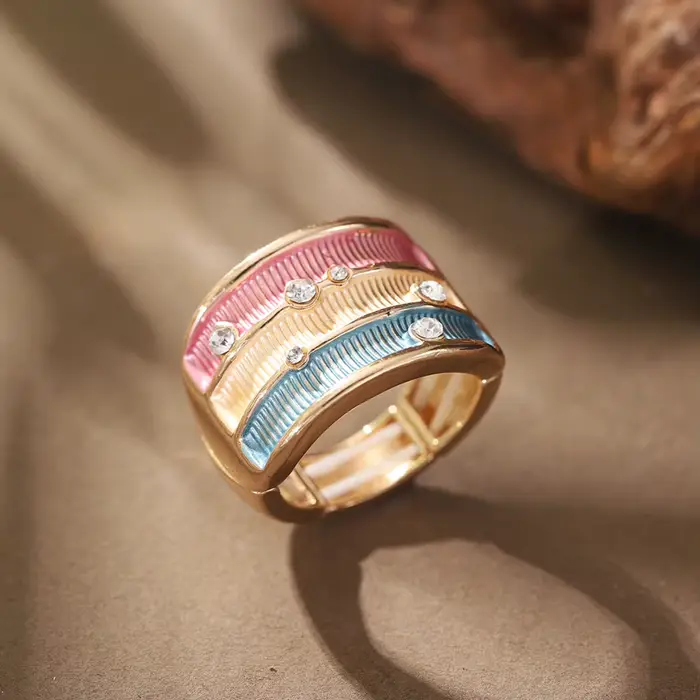 Bague géométrique rétro réglable en alliage de zinc avec strass blanc ou kaki pour femmes occasions spéciales et quotidiennes