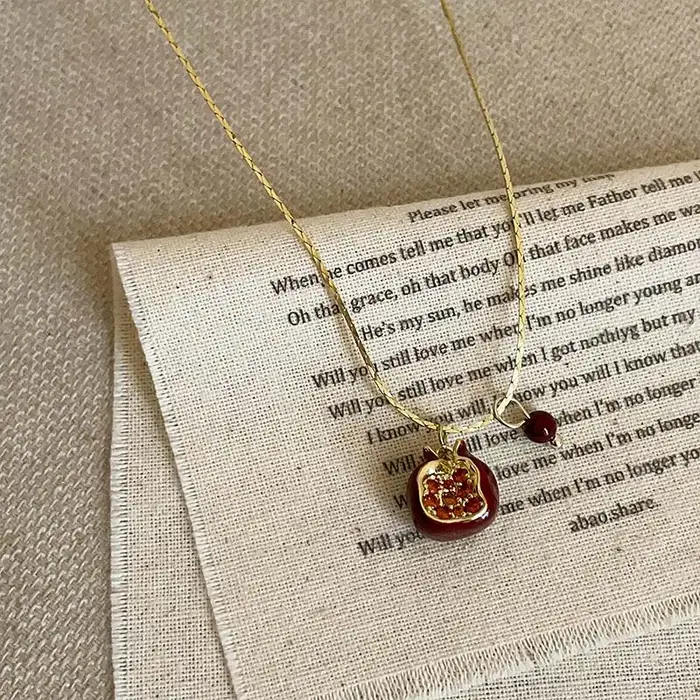 Colliers et boucles d'oreilles avec pendentif grenade rouge pour femmes, couleur or doux, chaîne de 