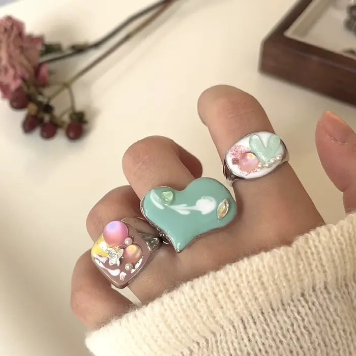Bague rétro en émail doux et cool