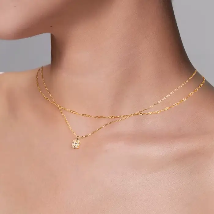 Collier en or avec pendentif en diamant pour femmes, colliers ras du cou délicats plaqués or 18 carats, bijoux simples en or, cadeaux pour femmes et filles