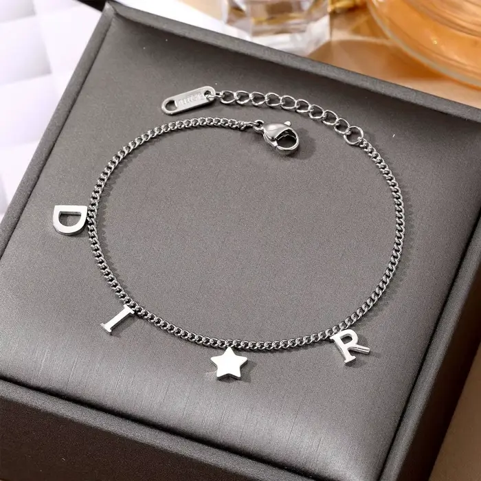 Bracelet coréen avec pendentif lettre étoile pour femmes et filles, nouveau Bracelet Simple en acier inoxydable, bijoux de luxe, cadeau de fête