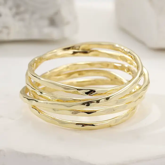 Bague pour femme vintage sculptée à la main, creuse, couleur or, en métal, motif géométrique, pour usage quotidien, bijoux de fête, cadeau d'anniversaire