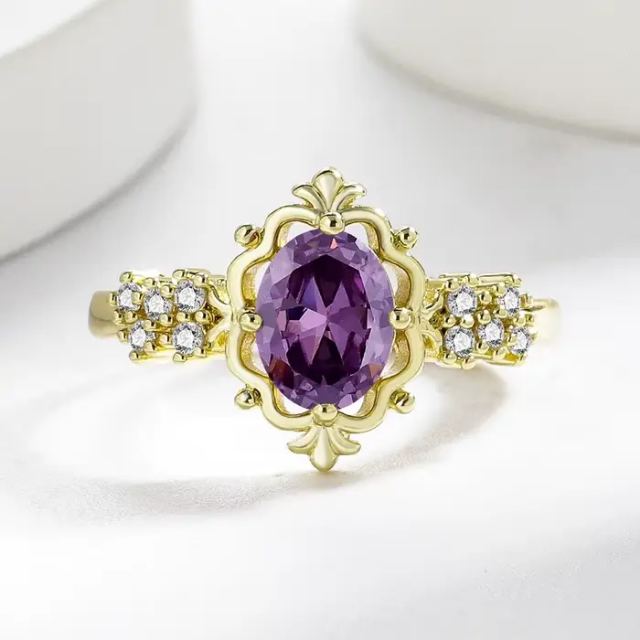 Bague vintage plaquée or avec améthyste et zircon cubique pour femme