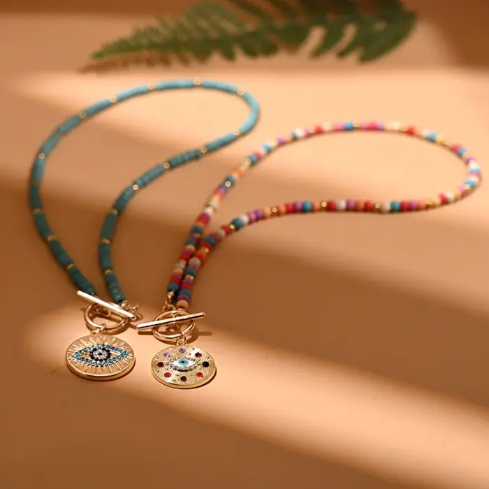 Collier pendentif oeil mignon romantique en alliage de zinc avec chaîne perles pour femmes occasions spéciales tracker d'humeur