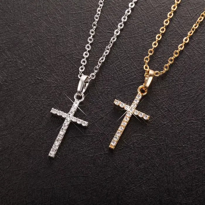 HipHop mode croix collier pour femmes cristal Zircon hommes collier chaînes en métal tour de cou jésus pendentifs bijoux cadeau