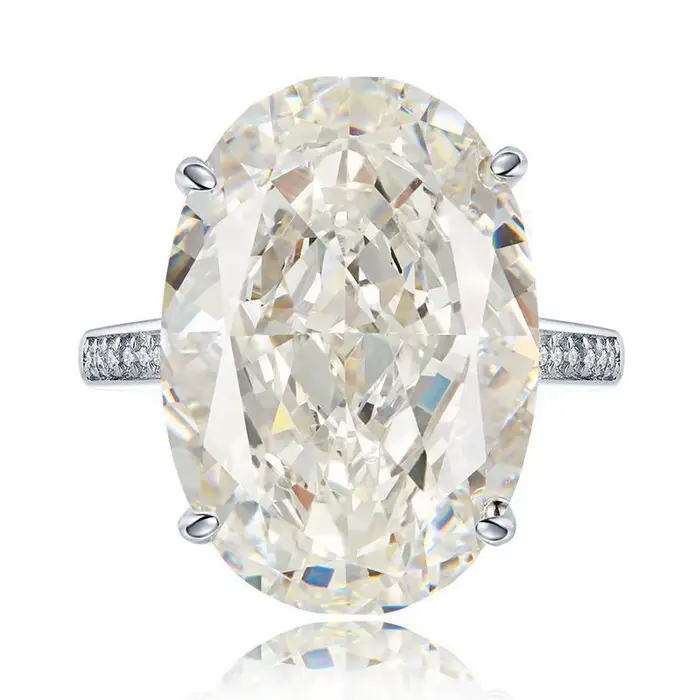 Bague en diamant Moissanite de laboratoire 15ct