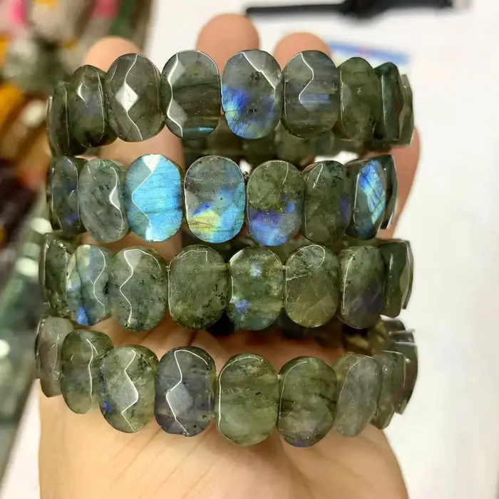 Bracelet de Labradorite Furiosa pierre naturelle arc-en-ciel perles géométriques bracelet à brins cadeau bijoux pour hommes et femmes occasions spéciales