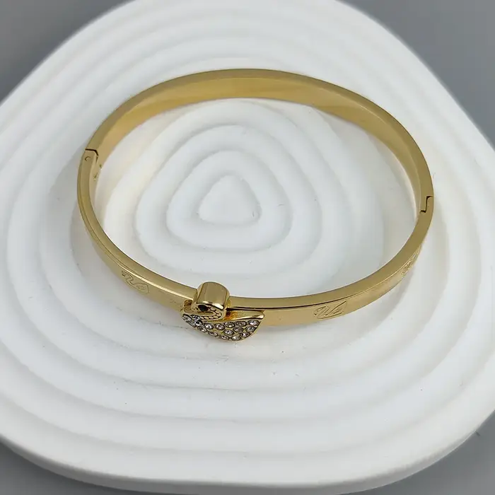 Bracelet en acier inoxydable plaqué or 18 carats