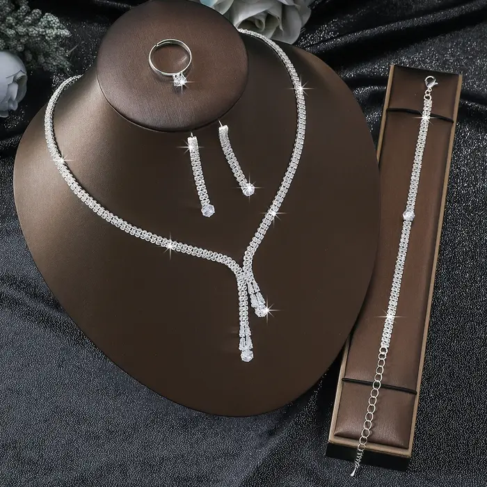 Ensemble collier et boucles d'oreilles au tempérament doux - accessoire de bijouterie de mariage lux