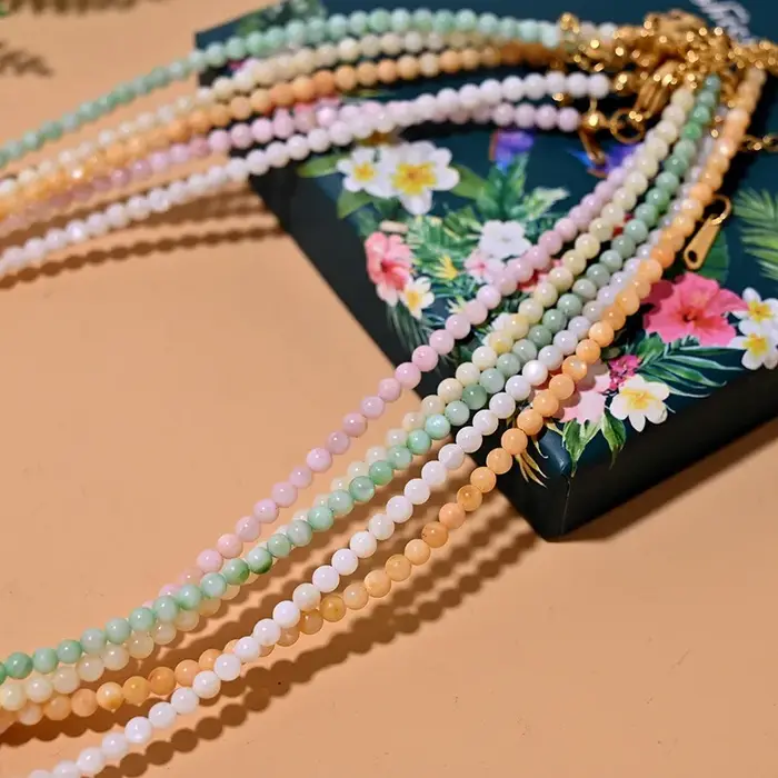 Collier bohème en perles de coquillage pour femme