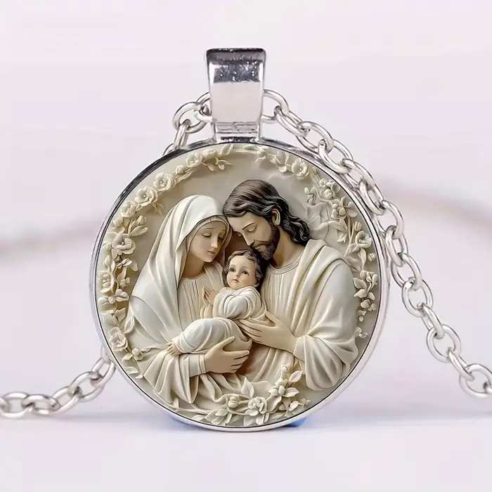 Collier chrétien de la sainte famille