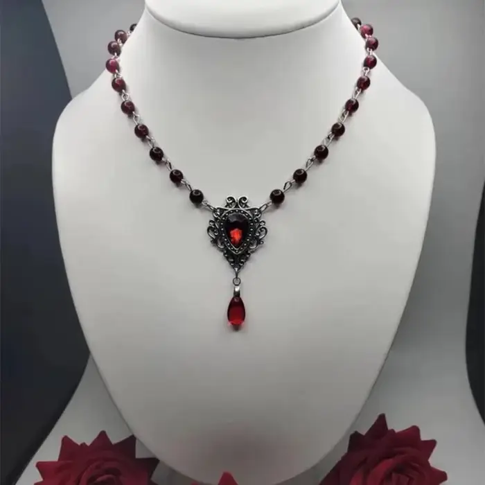 Victoria gothique argent couleur dentelle rouge goutte d'eau verre cristal pendentif perle chaîne collier pour femmes Rose sorcière bijoux cadeau