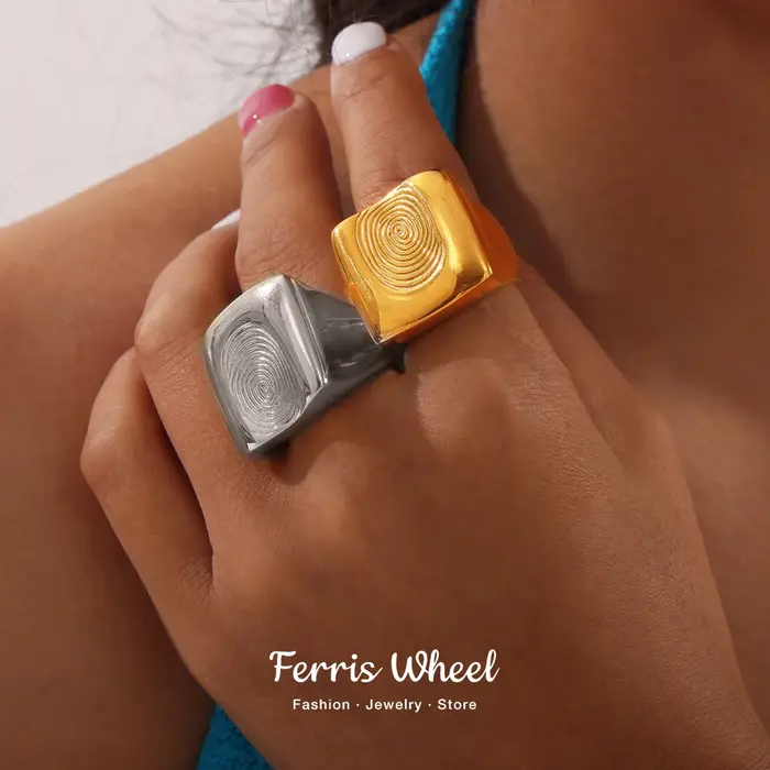 Bague rétro tendance en acier inoxydable pour femmes