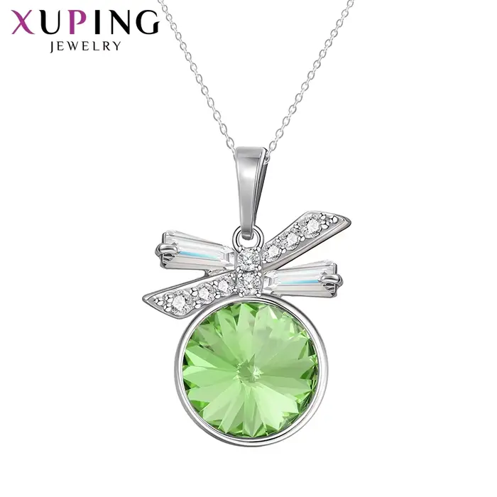 Collier en cristal plaqué rhodium pour femmes, bijoux romantiques et élégants, pendentif carré en cuivre environnemental, cadeau de fête pour femmes