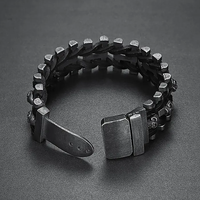 Bracelets en cuir tressé crâne noir dominateur pour hommes