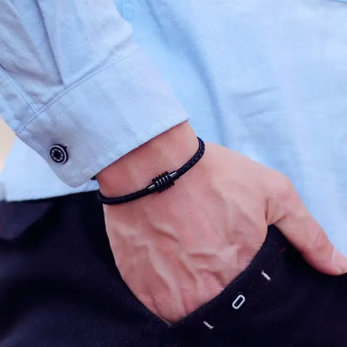 Bracelet à cordon en acier inoxydable pour Homme, accessoire magnétique assorti, cadeau pour petit ami, nouveauté