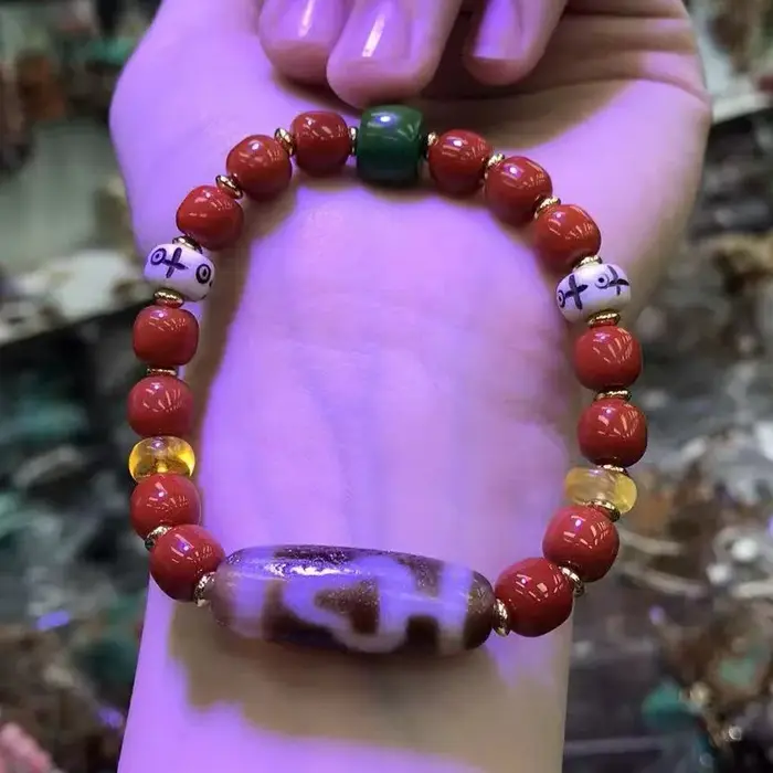 Bracelet en perles d'agate rouge style tibétain pour femmes avec perles Bodhi Dzi pour occasions spéciales elegance et sophistication