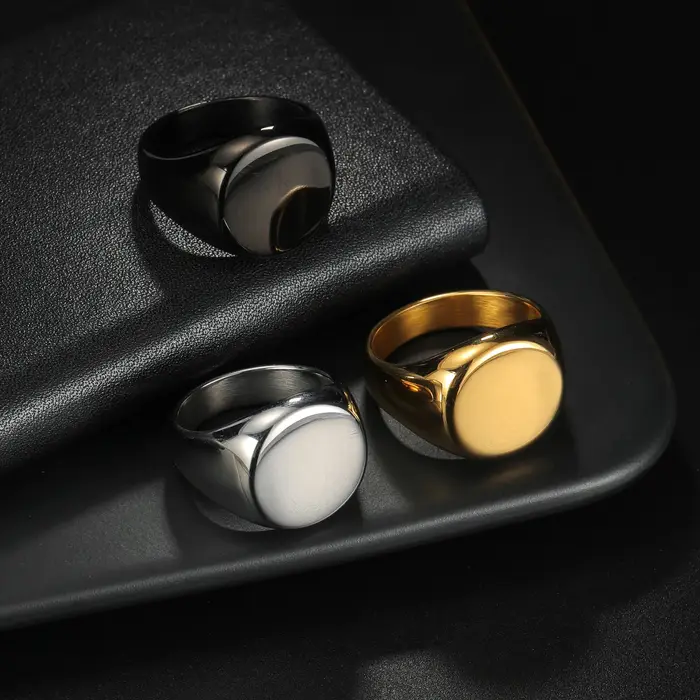 Bague Chevalière Personnalisée pour Femme