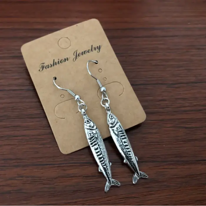 Boucles d'oreilles poisson sardine résine élégantes pour femmes et hommes style boho chic occasions spéciales
